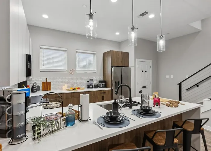 The Larimar 2bd Townhouse 7st Walkable Ferienhaus *