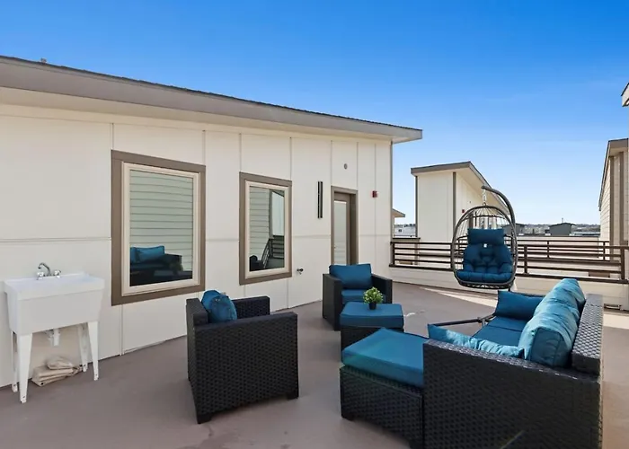 The Larimar 2bd Townhouse 7st Walkable Fort Worth